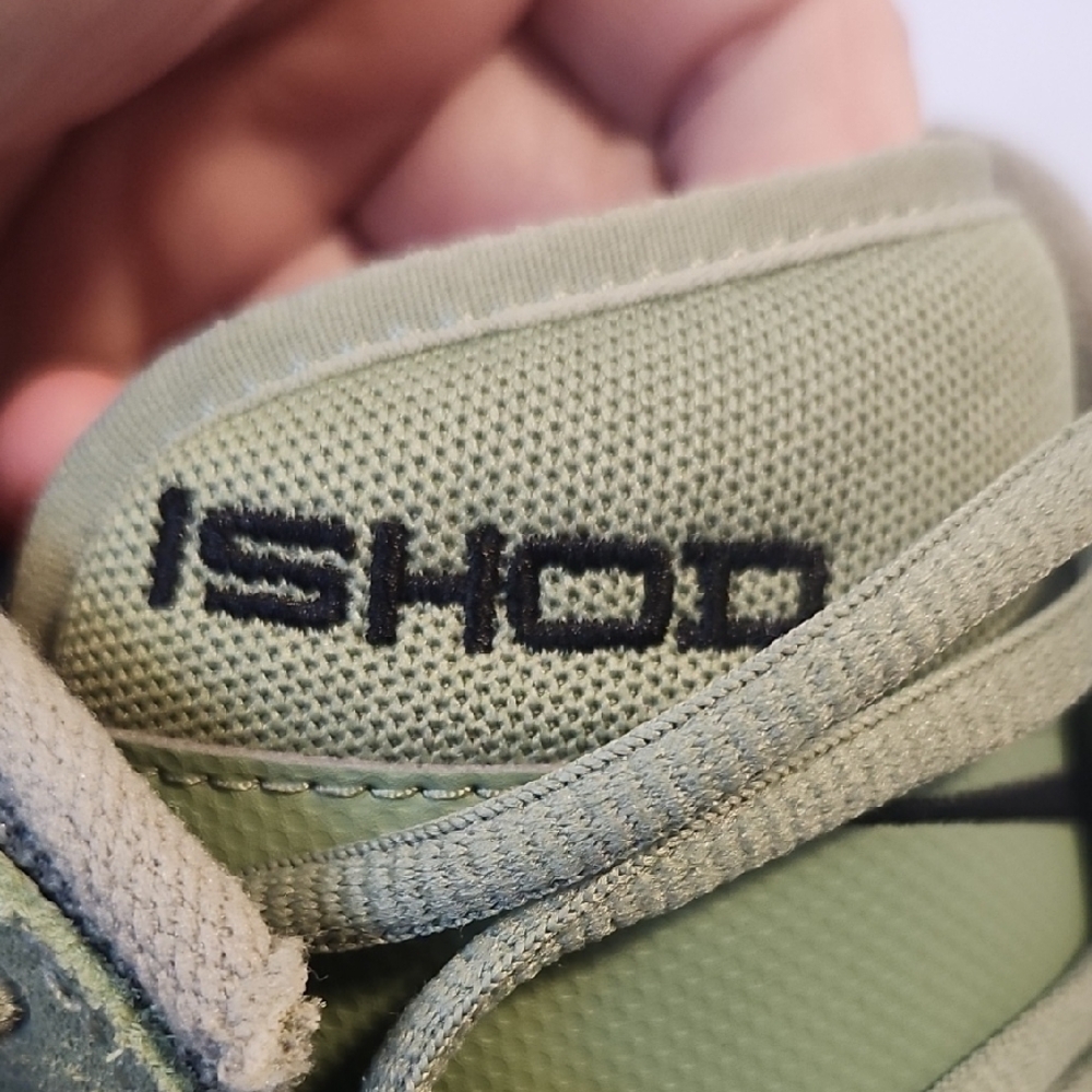 Nike Air Max Ishod Wair SB Sneakers - Picture 9 of 11